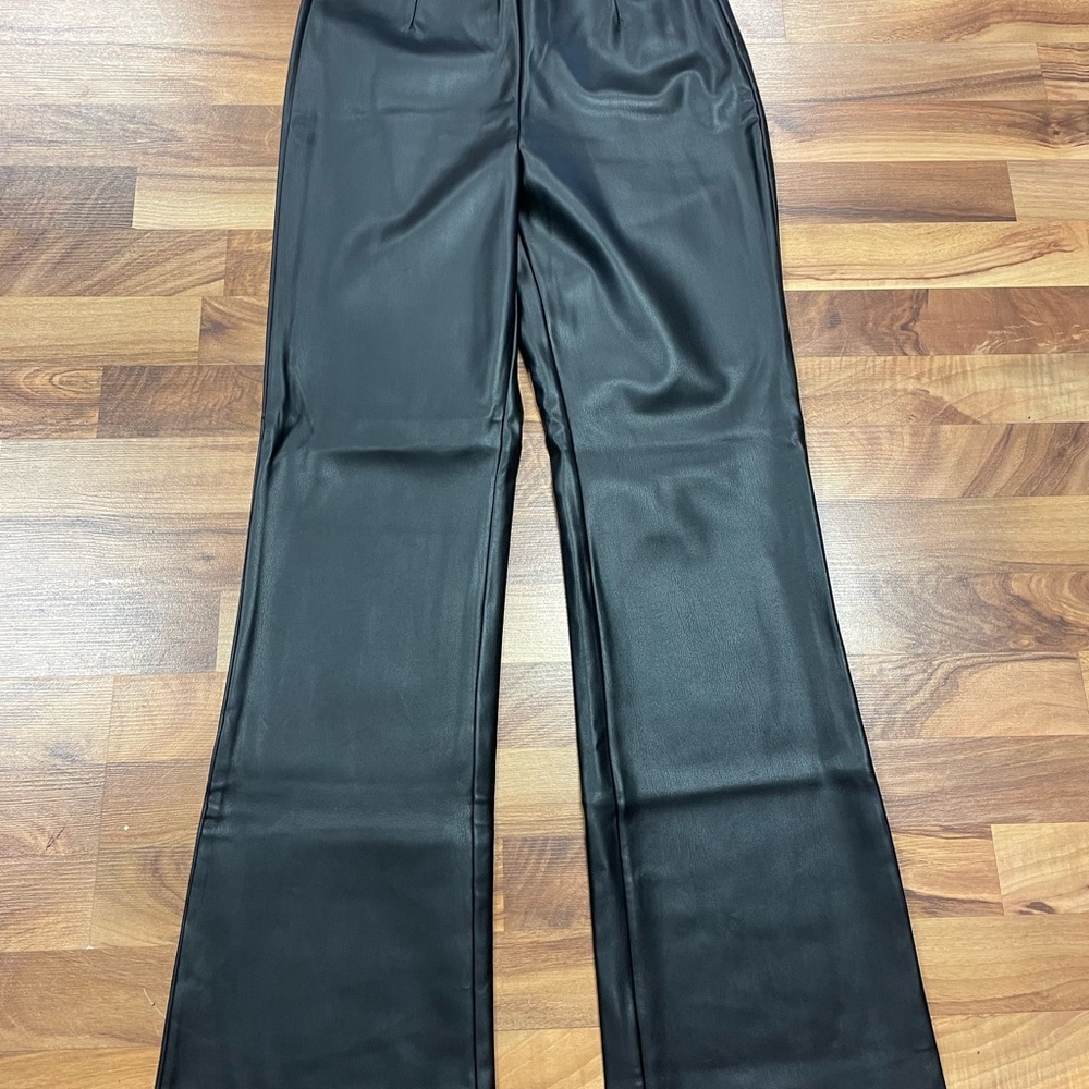 Black Wide-Leg Trousers with Relaxed Fit ASOS DESIGN 8 Tall